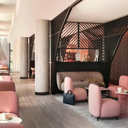 Okko Paris La Defense 4*