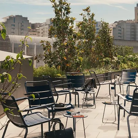 Hotel Okko Paris La Defense 4*