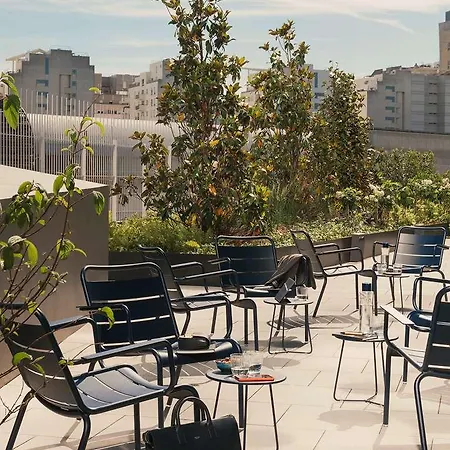 Отель Okko Paris La Defense