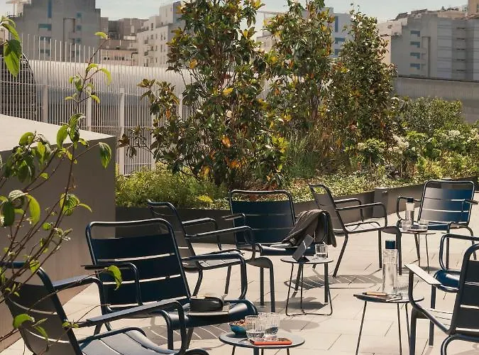 Hotel Okko Paris La Defense 4*